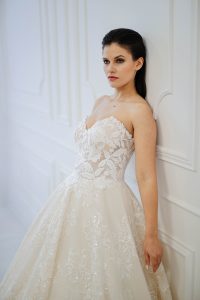 Menyasszonyi ruha - Júlia Esküvői Ruhaszalon