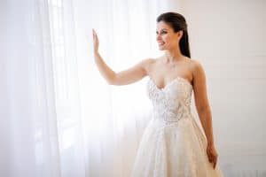 Menyasszonyi ruha - Júlia Esküvői Ruhaszalon