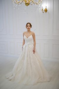 Menyasszonyi ruha - Júlia Esküvői Ruhaszalon