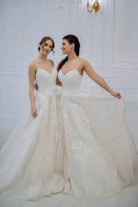 Menyasszonyi ruha - Júlia Esküvői Ruhaszalon
